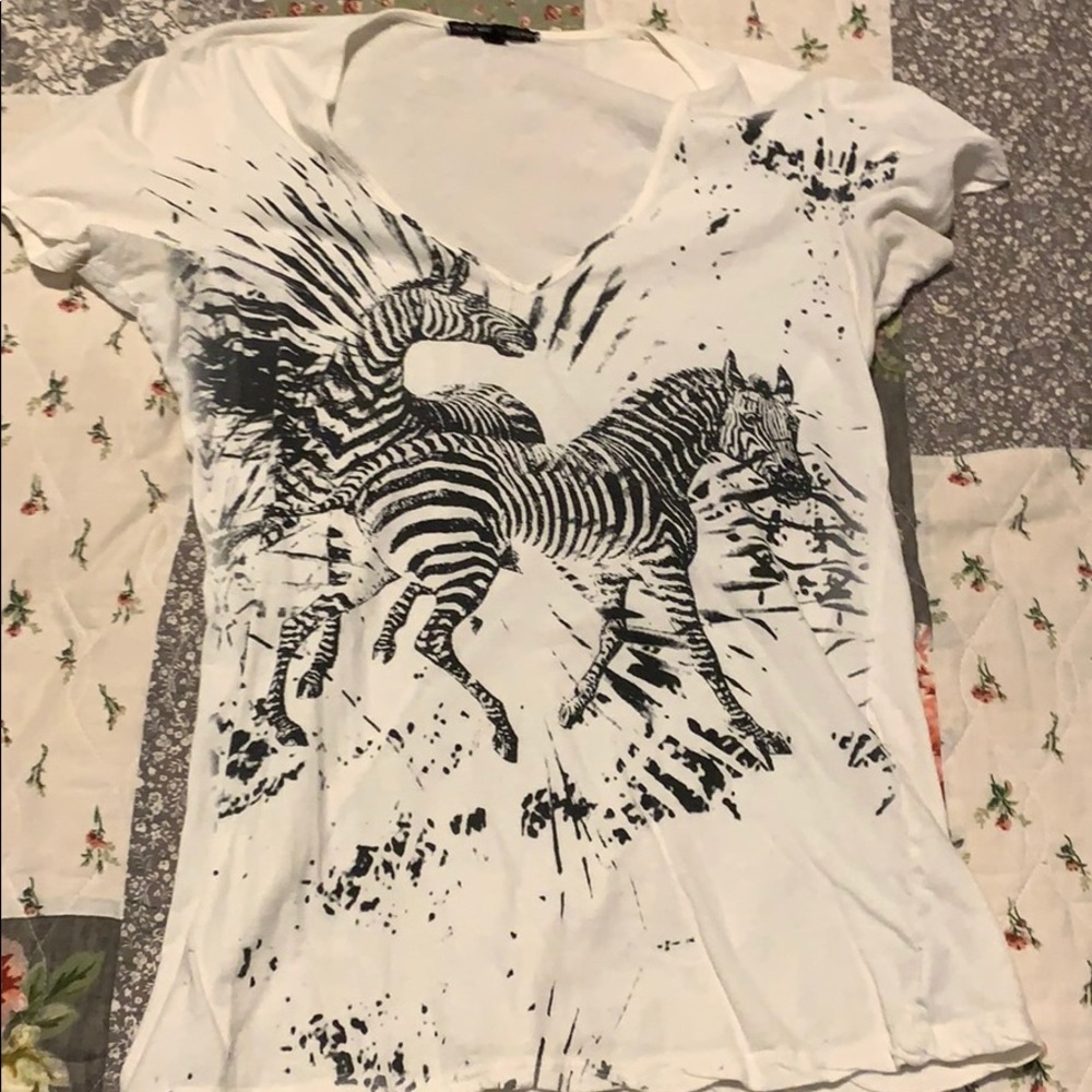 Graphic tee
